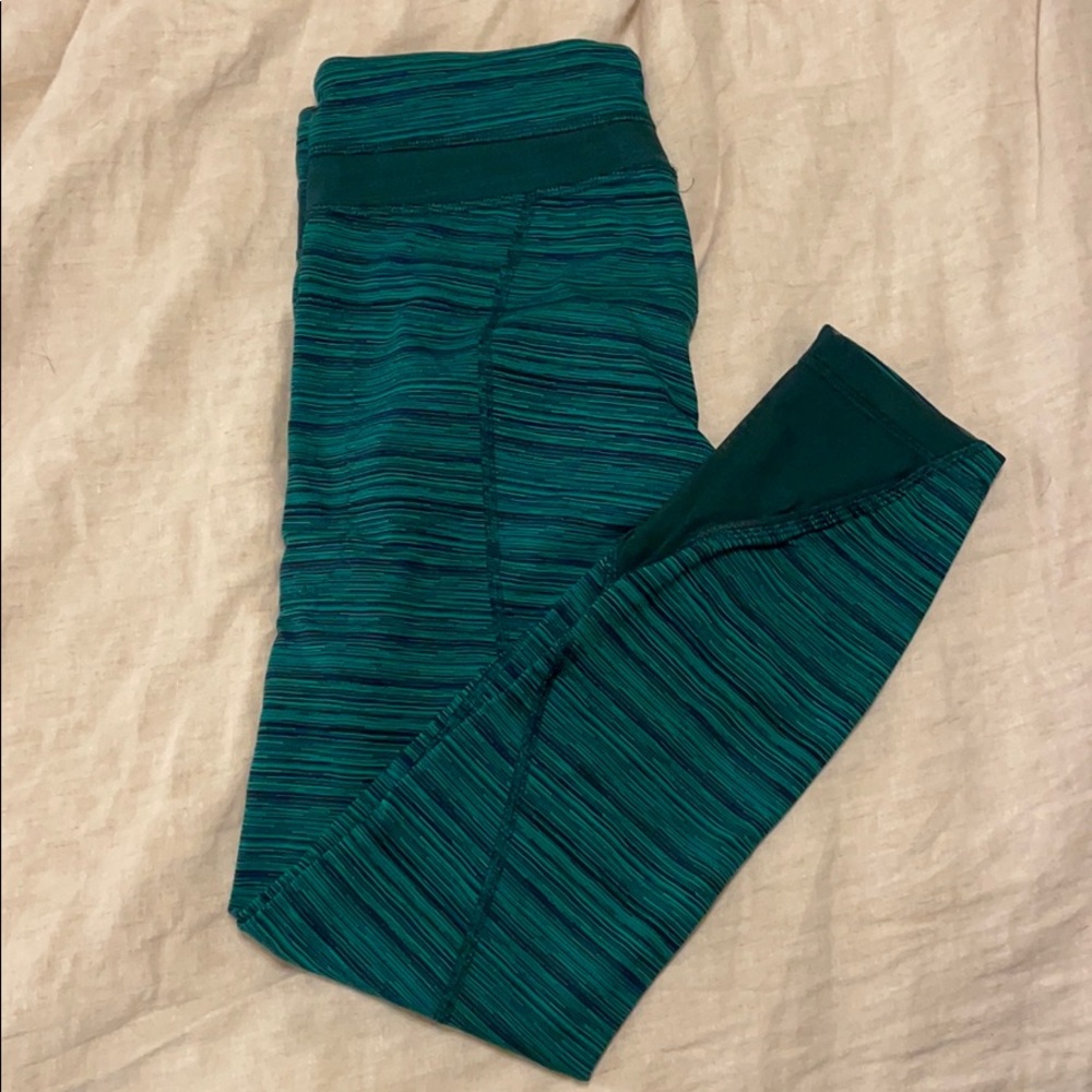 Lululemon Train Times (size 6) green